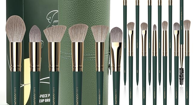Tail wood Brush Set in Green with case