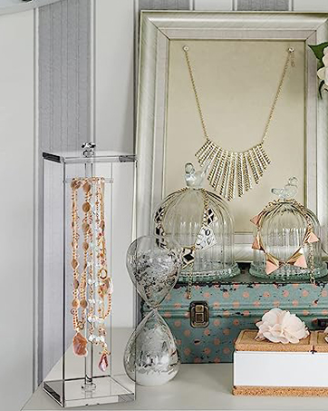 necklace organizer