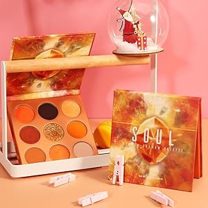 ORANGE EYESHADOW