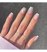 Short Press on Nails Pink Square Fake Nails Acrylic Glossy False Nails with Cute Daisy Flower Des...