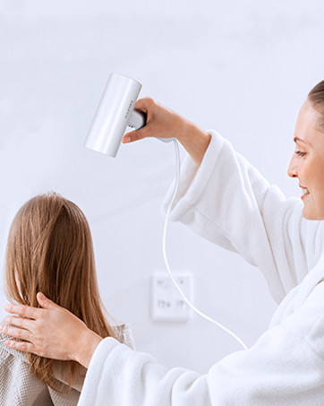 Hair Dryer Image 4