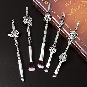 Star Wars makeup brushes set