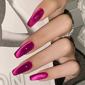 cat eye nail polish