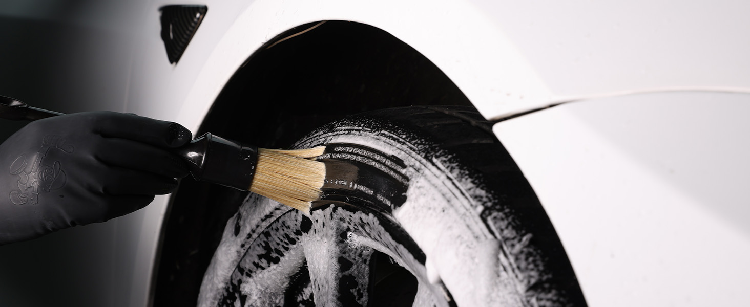BOARS HAIR DETAILING BRUSHES