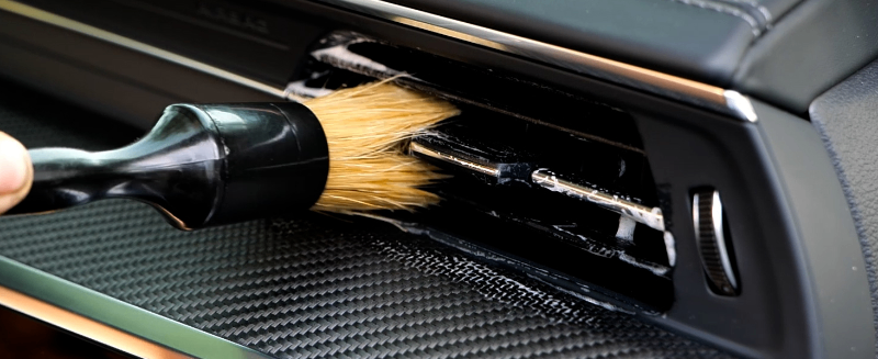 vent detailing brush