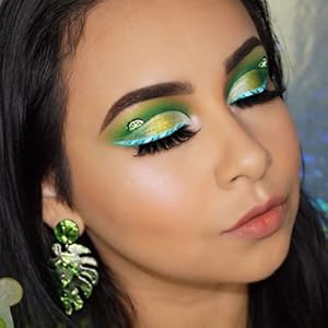 green-eye-makeup-palette-eyeshadow
