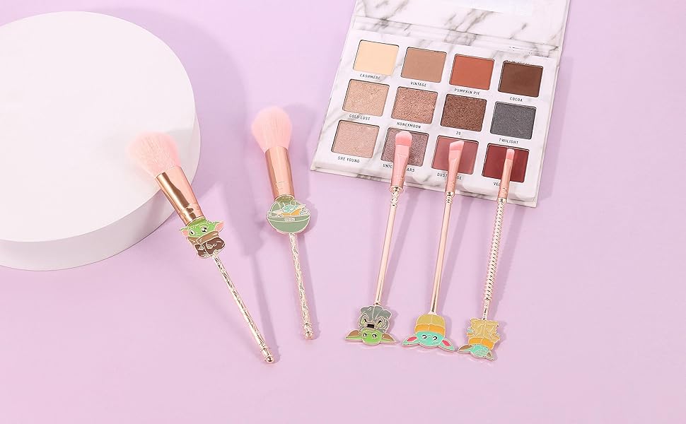 Profession Star Wars Baby Yoda Makeup Brushes