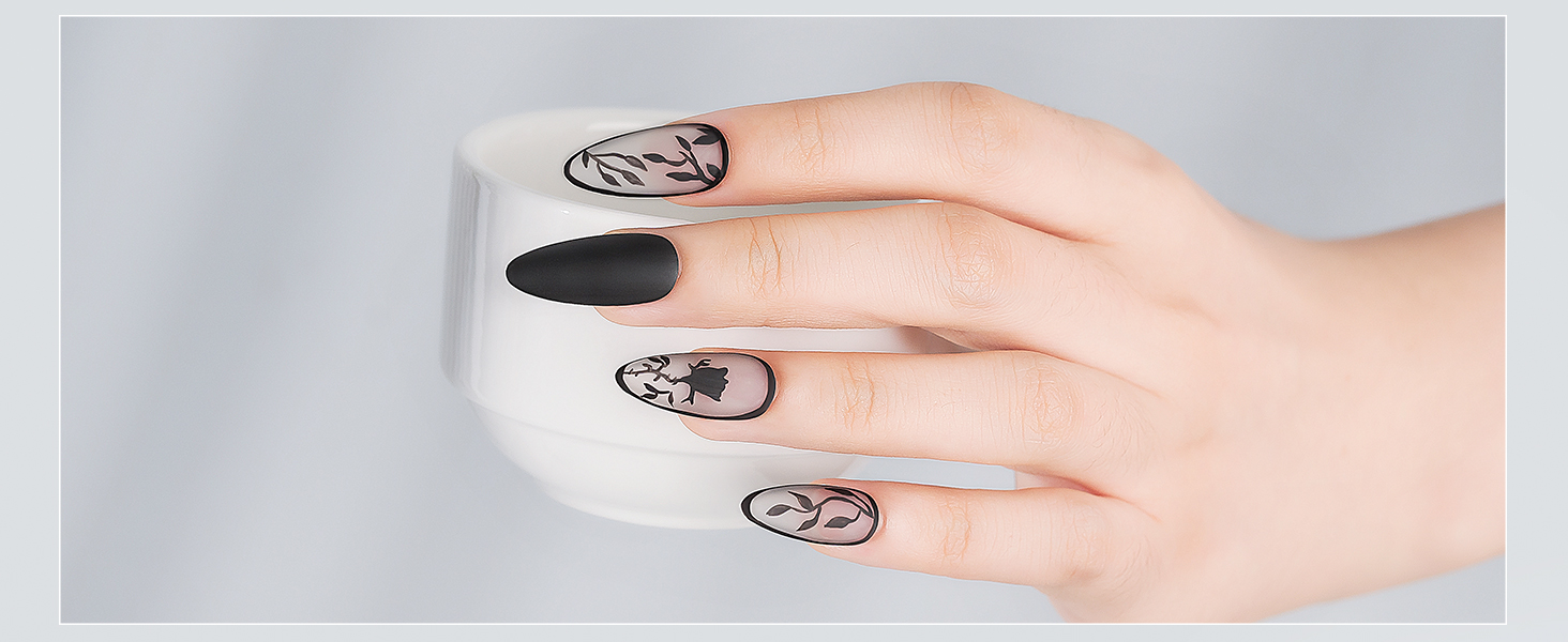 Black Nail Art