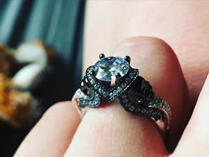 Twist Two Tone Round Cut Sterling Silver Skull Ring