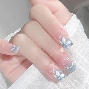 PRESS ON NAILS