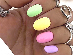 short nails glue on