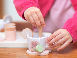 wooden tea set